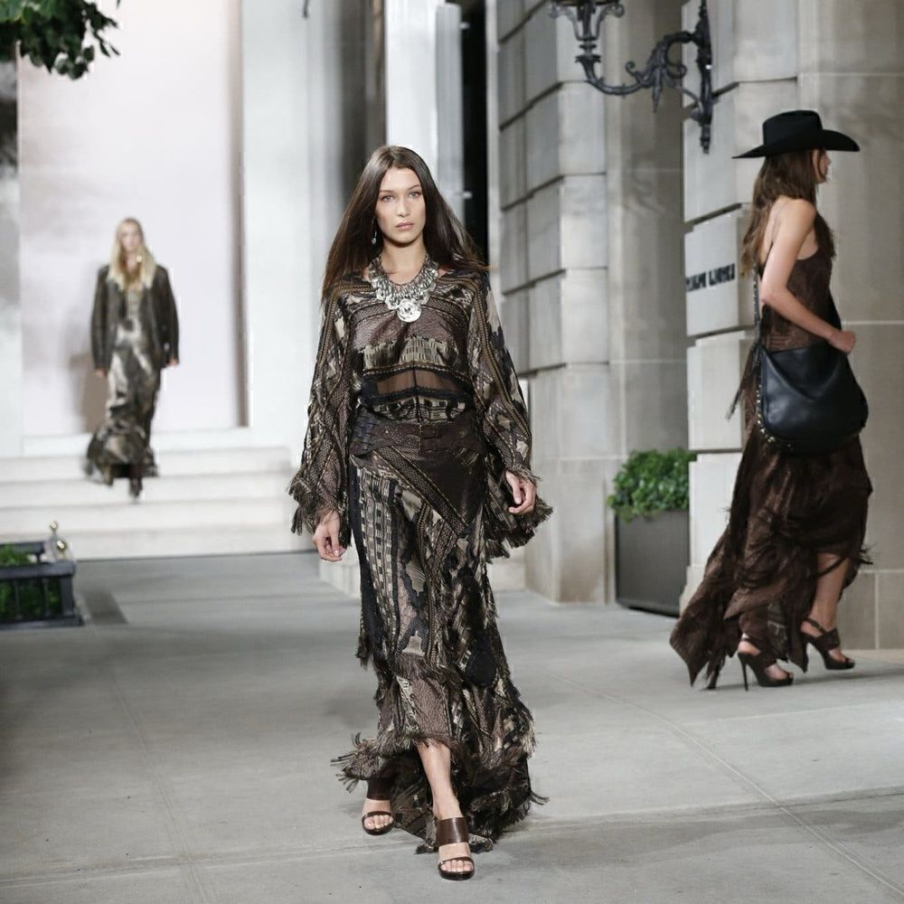 Ralph Lauren, 2016 Runway Collection Filipa  Fringe Trim Top - Picture 10 of 17
